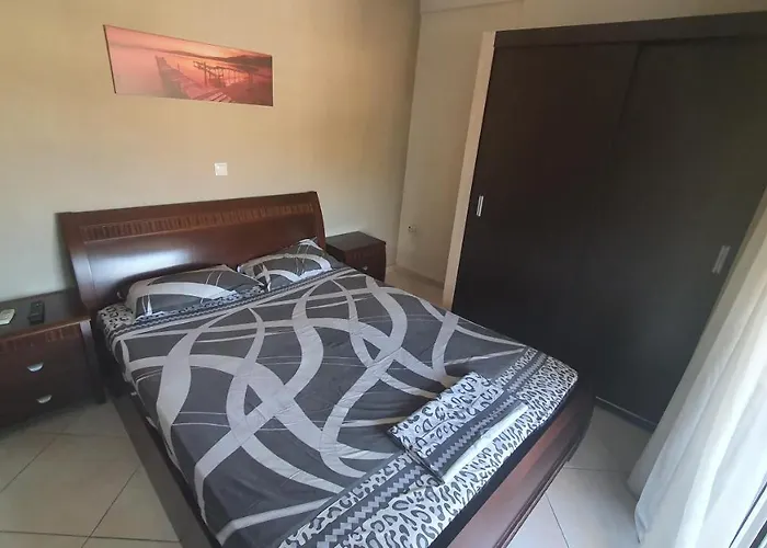 Christos House-- Comfortable With Great View And Private Parking ! 아파트