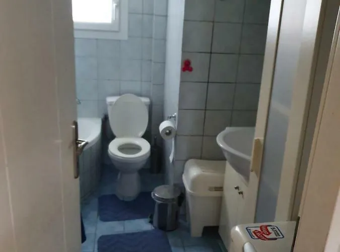 Christos House-- Comfortable With Great View And Private Parking ! Apartman